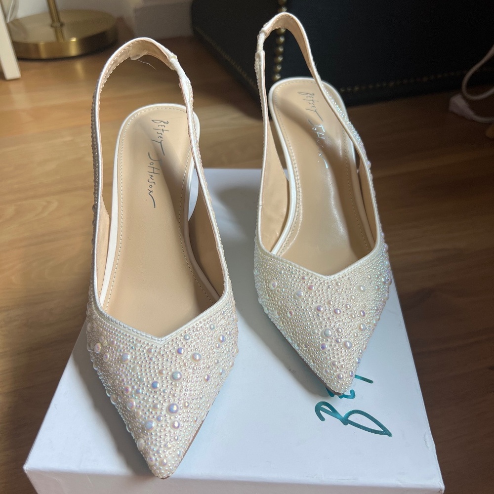 Betsey Johnson Ivory Pearl & Beaded Pointed-Toe Slingback Heels